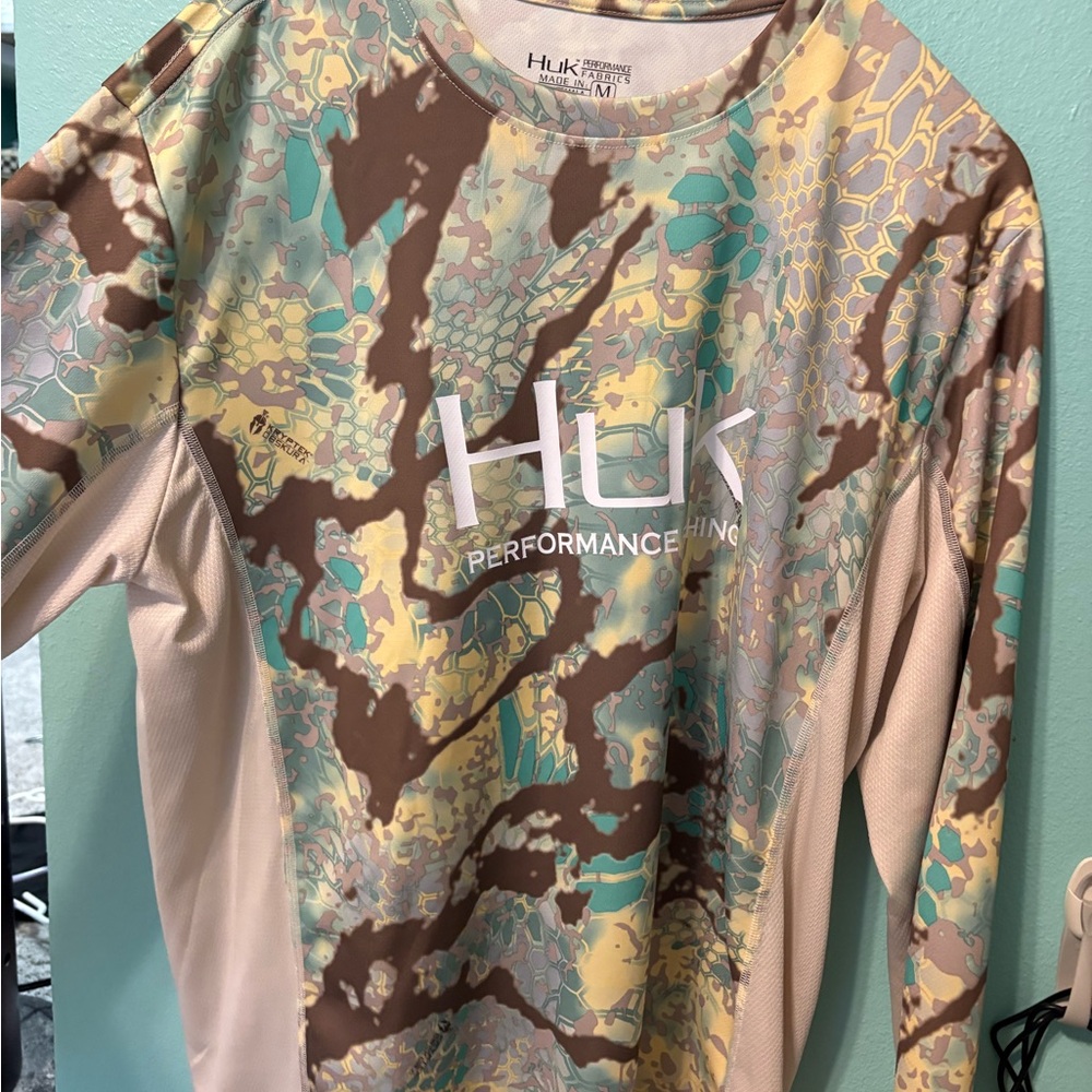 Huk Camo Performance Shirt - Green and Brown